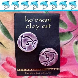 NWT Ho’onani Hawaiian Clay Art Dolphin Earrings